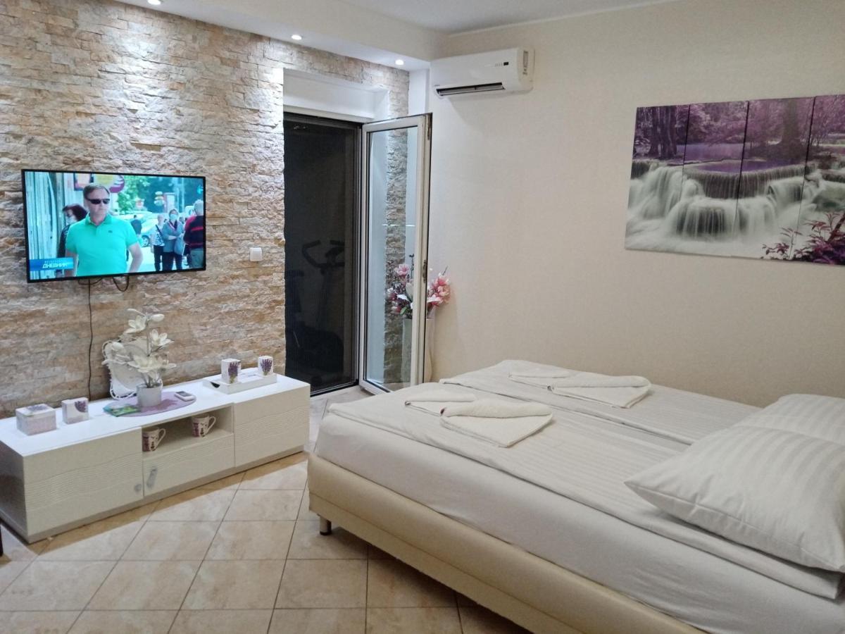 Apartman Anja Apartment Stara Pazova Exterior photo