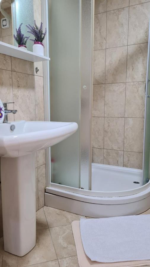 Apartman Anja Apartment Stara Pazova Exterior photo